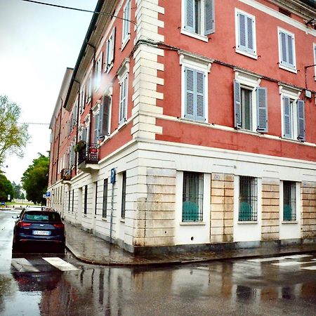 Tiffany House Apartment Мантова Екстериор снимка